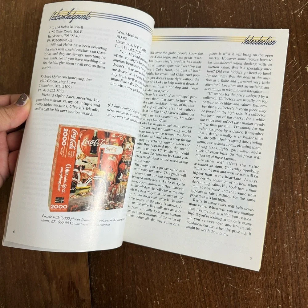 Pocket Guide to Coca-Cola B.J. Summers 2004 Identification‎ Book